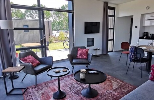 Enkhuizen House | Top-modernes Chalet Aiwenore mit Großem, Eingezäuntem Garten am Ijsselmeer