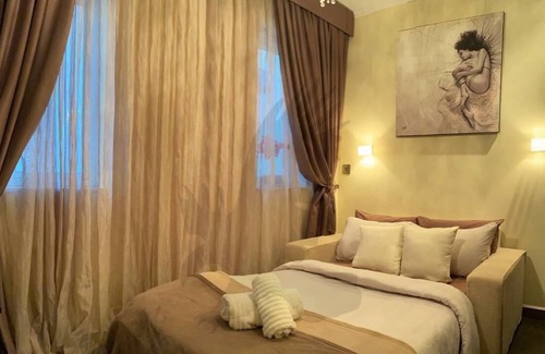 Tal-Ghoqod Apartment | Top-notch Sea View Apartment with Jacuzzi & BBQ