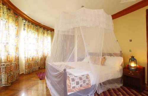 Fort Portal Cabin | Top of the World Lodges Fort Portal