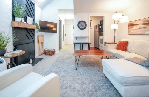 Claysburg Apartment | Top (third) floor loft condo. Full resort access.