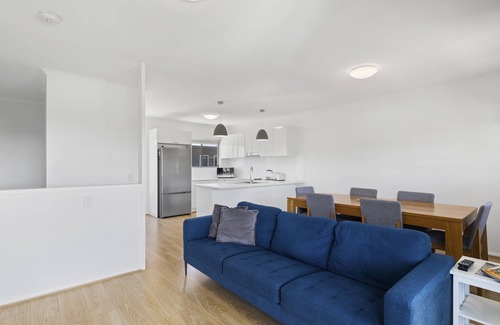 Woolgoolga House | Top Town Terrace - short walk to town center