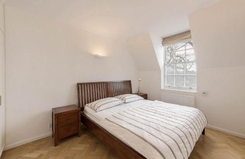 Royal Borough of Kensington and Chelsea Apartment | Top view Notting Hill Kensington