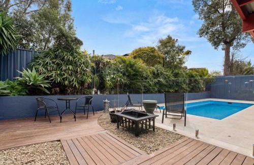 St. Georges Basin House | Topsy Turvey by Experience Jervis Bay