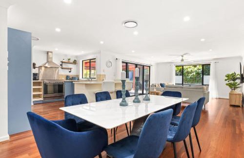 St. Georges Basin House | Topsy Turvey by Experience Jervis Bay