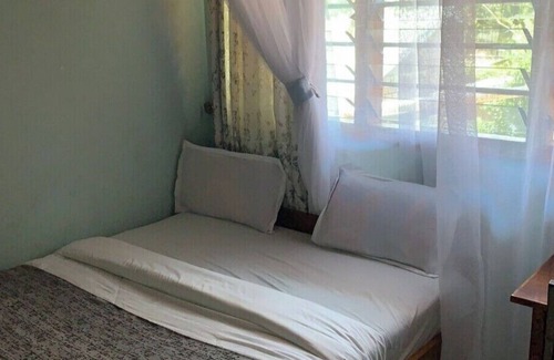 Kisumu Hotel | Torchys Lounge Hotel in Kisumu Unit 12