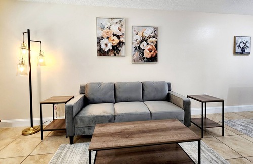 Lakeland Condo | Toria Suites 922