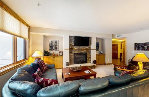 Steamboat Springs Apartment | Torian Plum Creekside 418