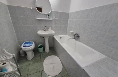 Matraszentimre House | Tornácos ház
