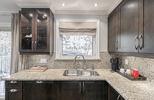 Unionville House | Toronto Back To Park Luxury Detached 4 Bedroom 2 Bathroom Double Garage House