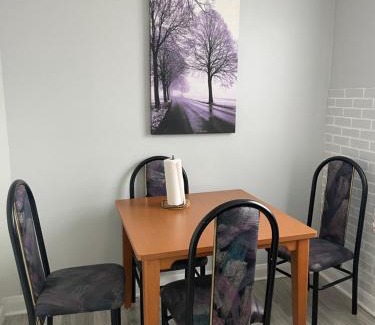 Fairbank House | Toronto Full Bed in a Room - Midtown
