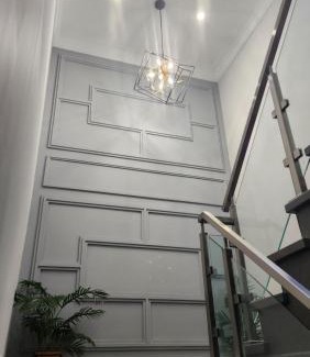 Scarborough Junction Villa | Toronto Guest House