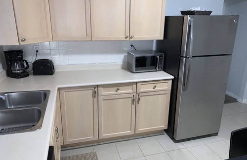 Upper Beaches Apartment | Toronto's Uber Upper Beach 3 Bedroom Suite
