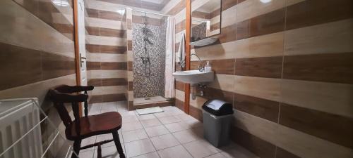 Kiskunfelegyhaza House | Torony Lovarda Magánszállás