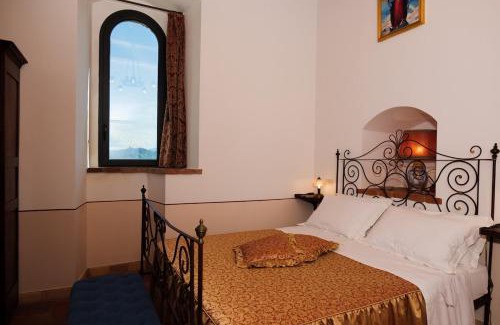 Loreto Villa | Torre Panoramica & Jacuzzi nel cuore del verde