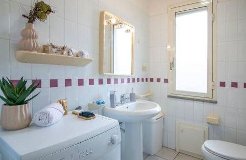 Torre Grande Apartment | [Torregrande]APT.2 - Vicino al mare - Free Wi-Fi
