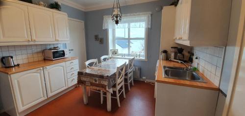 Karlsy House | Torsvåg Fyr