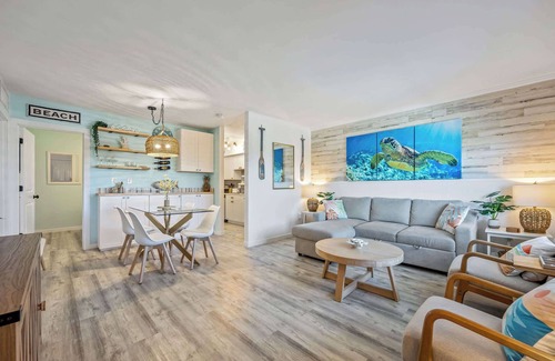 Crescent Beach Condo | Tortuga Del Mar- 2 Bedroom Beachfront Condo with Pool