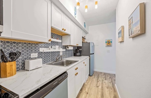 Crescent Beach Condo | Tortuga Del Mar- 2 Bedroom Beachfront Condo with Pool