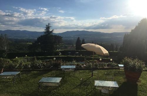 Figline e Incisa Valdarno Apartment | Toscana, La Terra Del Vino Sharon House per Degustare il Chianti!