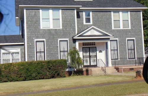 Anniston Apartment | Tosin's Apartment.