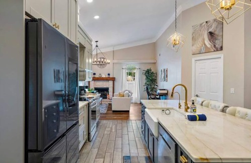 Highpoint House | Toucan Luxury Oasis - Heated POOL and SPA option