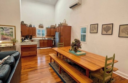 Inglis House | Touched by the Cedars Cabin near Cedar Key