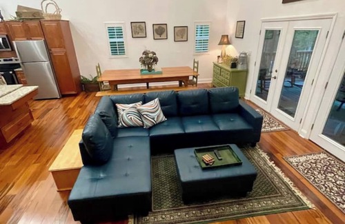 Inglis House | Touched by the Cedars Cabin near Cedar Key