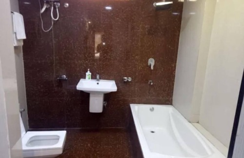 Rau Hotel | Touchwood Resort Indore