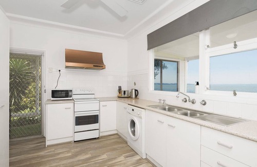 Toukley Apartment | Toukley Lakefront House,Toukley