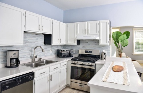Tower Grove South Apartment | Tower Grove Place #1 with W/D