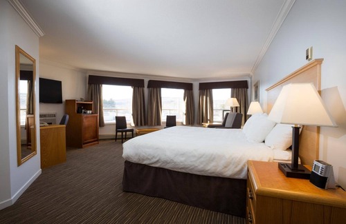 Quesnel Hotel | Tower Inn and Suites