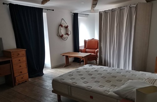 Fontenay-le-Comte House | Town center house (6 people)