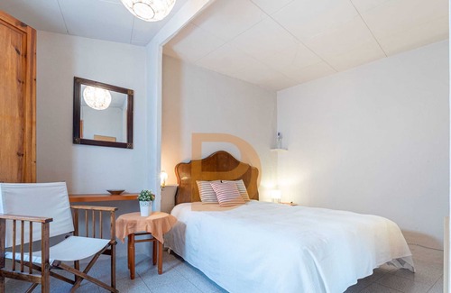 Vilamaniscle Apartment | Town house for eight people in Vilamaniscle