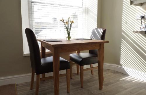 Alston Apartment | Town View Alston