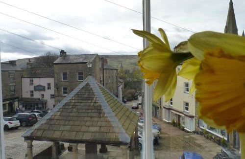 Alston Apartment | Town View Alston