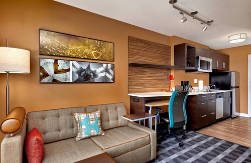 Fort McMurray Hotel | TownePlace Suites by Marriott Fort McMurray