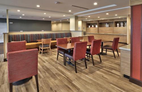 Near North Valley Hotel | TownePlace Suites by Marriott Albuquerque Old Town