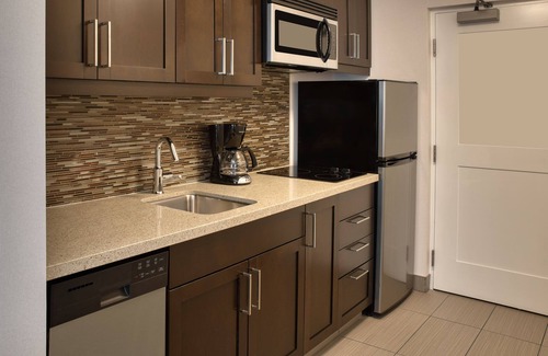 Cannifton Hotel | TownePlace Suites by Marriott Belleville