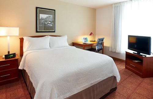 Warehouse District Hotel | TownePlace Suites by Marriott Minneapolis Downtown/NorthLoop