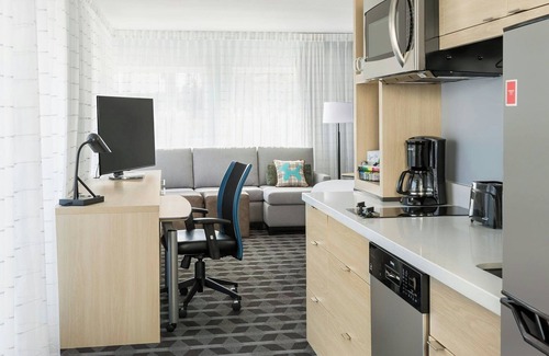 Downtown Hotel | TownePlace Suites by Marriott Rochester Mayo Clinic Area