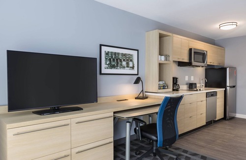 Downtown Hotel | TownePlace Suites by Marriott Rochester Mayo Clinic Area