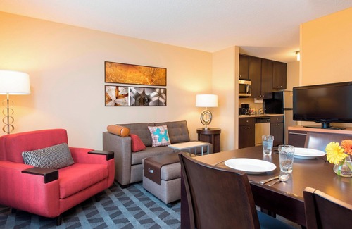Kalamazoo Hotel | TownePlace Suites by Marriott Kalamazoo