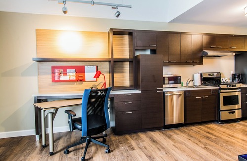 Newburgh Hotel | Towneplace Suites by Marriott Evansville Newburgh