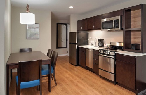 Richmond Hotel | TownePlace Suites by Marriott Richmond