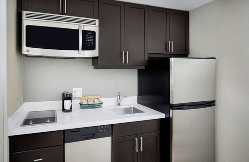 Airport Corporate Hotel | TownePlace Suites by Marriott Mississauga-Arpt Corp Ctr