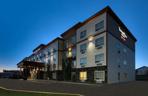 Red Deer Hotel | TownePlace Suites by Marriott Red Deer