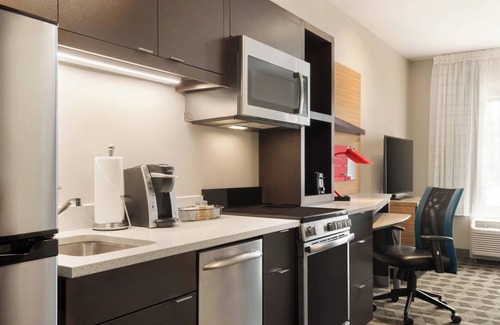Dubuque Hotel | TownePlace Suites by Marriott Dubuque Downtown
