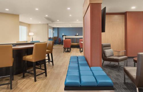 Dubuque Hotel | TownePlace Suites by Marriott Dubuque Downtown