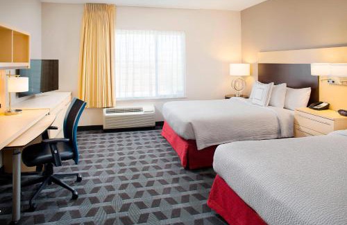 Palm Valley Hotel | TownePlace Suites by Marriott Phoenix Goodyear