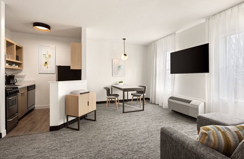 Lombard Hotel | TownePlace Suites by Marriott Chicago Lombard